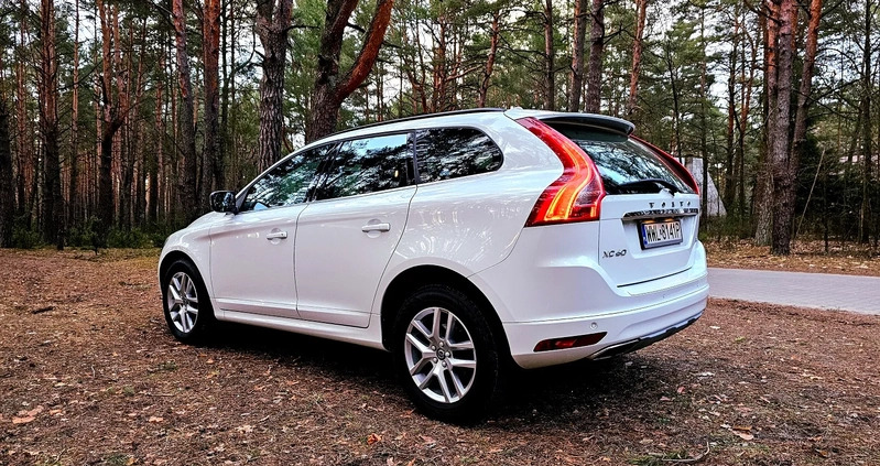 Volvo XC 60 cena 84900 przebieg: 129939, rok produkcji 2016 z Łochów małe 781